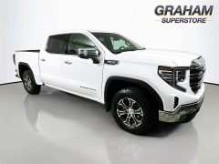 Used 2024  GMC Sierra 1500 4WD Crew Cab 147" SLT at Dutro Auto near Zanesville, OH
