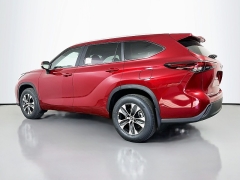 New 2026  Toyota Highlander XLE AWD at Dutro Auto near Zanesville, OH