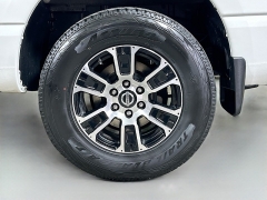 Used 2021  Nissan Titan 4x4 Crew Cab SV at Dutro Auto near Zanesville&comma; OH