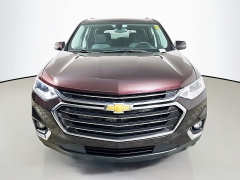 Used 2020  Chevrolet Traverse 4d SUV FWD LT Cloth w&sol;1LT at Graham Auto Mall near Mansfield&comma; OH