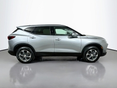 Used 2025  Chevrolet Blazer FWD 4dr LT w&sol;2LT at Dutro Auto near Zanesville&comma; OH