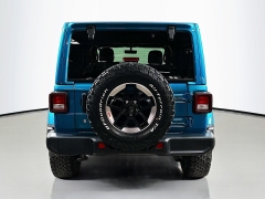 Used 2020  Jeep Wrangler Unlimited 4d SUV 4WD Sahara at Dutro Auto near Zanesville&comma; OH