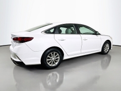 Used 2019  Hyundai Sonata 4d Sedan SE at Dutro Auto near Zanesville, OH