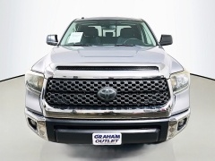 Used 2018  Toyota Tundra 4WD Double Cab SR5 5&period;7L FFV at Graham Auto Mall near Mansfield&comma; OH