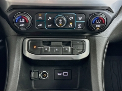 Used 2021  GMC Acadia FWD 4dr SLE at Dutro Auto near Zanesville&comma; OH