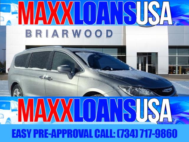 Used 2019  Chrysler Pacifica 4d Wagon Touring L Plus at Maxx Loans near , 