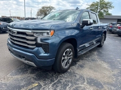 Used 2024  Chevrolet Silverado 1500 4WD Crew Cab 147" High Country at Maxx Loans near St&period; Adrian&comma; MI