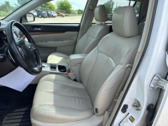 Used 2014  Subaru Outback 4dr Wgn H4 Auto 2&period;5i Limited at Maxx Loans near St&period; Adrian&comma; MI