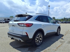 Used 2020 Ford Escape 4d SUV AWD SEL 2.0L at Maxx Loans near St. Adrian, MI