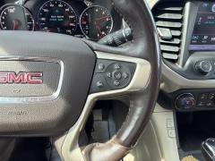 Used 2017  GMC Acadia 4d SUV AWD Denali at Maxx Loans near St&period; Adrian&comma; MI