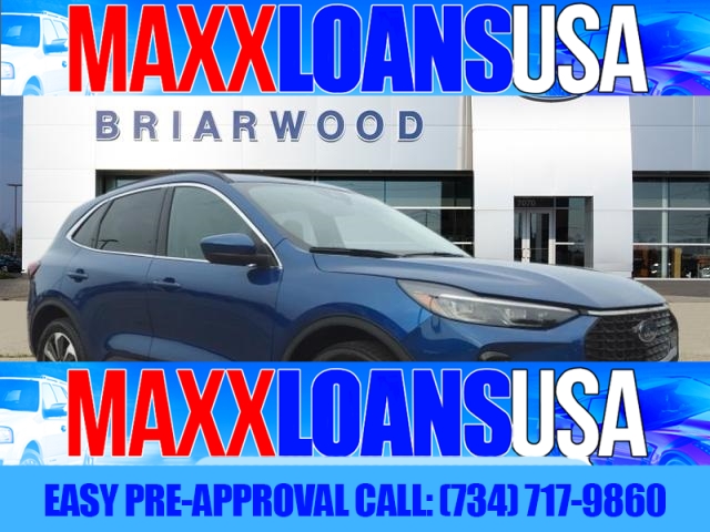 Used 2023  Ford Escape Hybrid Platinum AWD at Maxx Loans near , 