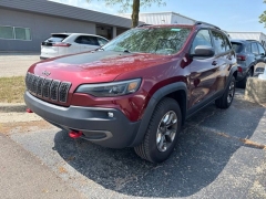 Used 2019  Jeep Cherokee Trailhawk 4x4 at Maxx Loans near St&period; Adrian&comma; MI