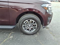 Used 2024 Ford Expedition XLT 4x4 at Maxx Loans near ,