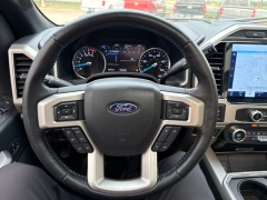 Used 2022  Ford Super Duty F-250 4WD LARIAT Crew Cab SRW 8' Box at Maxx Loans near St&period; Adrian&comma; MI