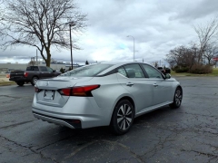 Used 2022  Nissan Altima 2&period;5 SV Sedan at Maxx Loans near St&period; Adrian&comma; MI