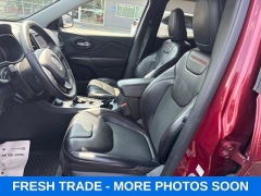 Used 2019  Jeep Cherokee 4d SUV 4WD Trailhawk 3&period;2L at Maxx Loans near St&period; Adrian&comma; MI