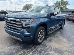 Used 2024  Chevrolet Silverado 1500 4WD Crew Cab 147" High Country at Maxx Loans near St&period; Adrian&comma; MI
