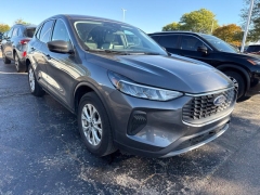 Used 2024  Chrysler Pacifica Touring L FWD at Maxx Loans near St&period; Adrian&comma; MI