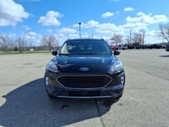 Used 2020  Ford Escape 4d SUV AWD Titanium at Maxx Loans near St&period; Adrian&comma; MI