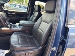 Used 2024  Chevrolet Silverado 1500 4WD Crew Cab 147" High Country at Maxx Loans near St&period; Adrian&comma; MI