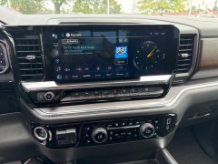 Used 2024  Chevrolet Silverado 1500 4WD Crew Cab 147" High Country at Maxx Loans near St&period; Adrian&comma; MI