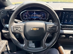 Used 2024  Chevrolet Silverado 1500 4WD Crew Cab 147" High Country at Maxx Loans near St&period; Adrian&comma; MI