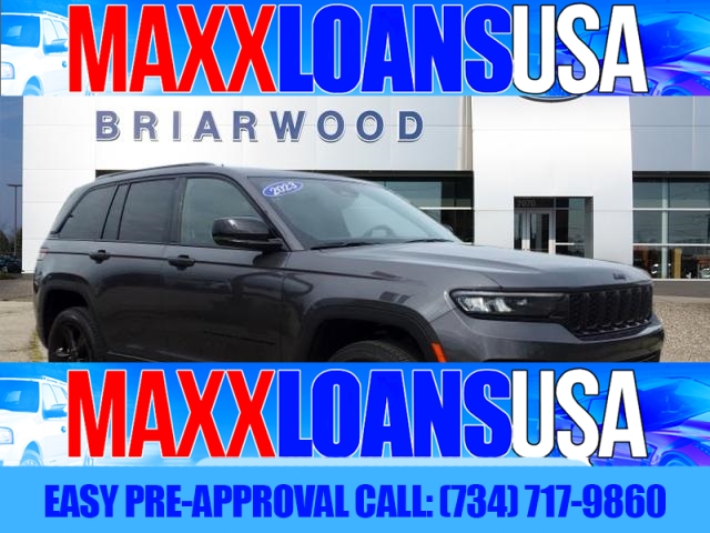 Used 2023  Jeep Grand Cherokee Altitude 4x4 at Maxx Loans near , 