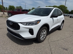 Used 2024  Ford Escape Active AWD at Maxx Loans near St&period; Adrian&comma; MI