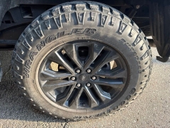 Used 2024  Ford F-150 LARIAT 4WD SuperCrew Box at Maxx Loans near St&period; Adrian&comma; MI