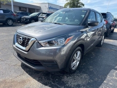 Used 2020  Nissan Kicks 4d SUV FWD SR w&sol;Premium Pkg at Maxx Loans near St&period; Adrian&comma; MI