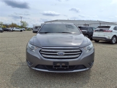 Used 2014 Ford Taurus 4d Sedan SEL AWD at Maxx Loans near ,