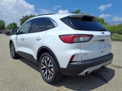 Used 2020 Ford Escape 4d SUV AWD SEL 2.0L at Maxx Loans near St. Adrian, MI