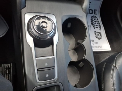 Used 2025  Ford Escape Platinum AWD at Maxx Loans near St&period; Adrian&comma; MI