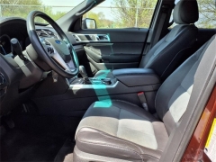 Used 2015 Ford Explorer 4d SUV 4WD XLT at Maxx Loans near ,