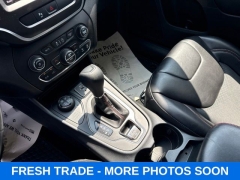 Used 2019  Jeep Cherokee 4d SUV 4WD Trailhawk 3&period;2L at Maxx Loans near St&period; Adrian&comma; MI