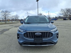 Used 2025  Ford Escape Platinum AWD at Maxx Loans near St&period; Adrian&comma; MI