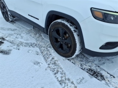 Used 2019  Jeep Cherokee Altitude 4x4 at Maxx Loans near St&period; Adrian&comma; MI