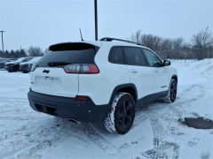 Used 2019  Jeep Cherokee Altitude 4x4 at Maxx Loans near St&period; Adrian&comma; MI