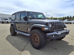 Used 2018 Jeep Wrangler Unlimited 4d SUV 4WD Sport at Briarwood Ford near Saline, MI