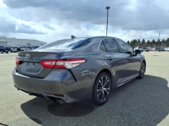 Used 2020  Toyota Camry 4d Sedan SE at Maxx Loans near St&period; Adrian&comma; MI