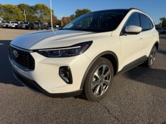 Used 2023  Ford Escape Platinum AWD at Maxx Loans near St&period; Adrian&comma; MI