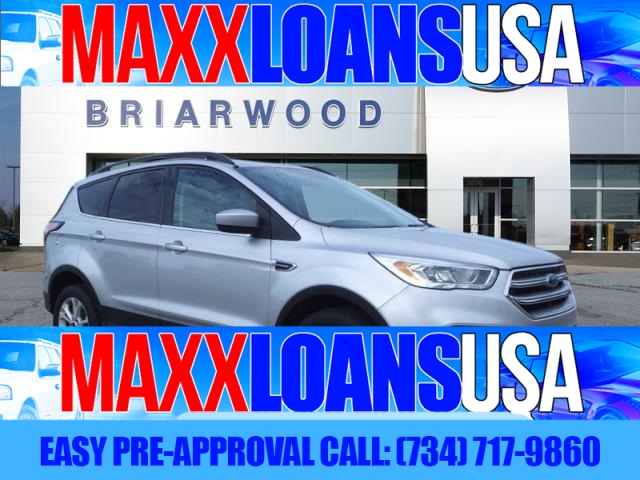 Used 2017  Ford Escape 4d SUV 4WD SE at Maxx Loans near , 