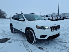 Used 2019  Jeep Cherokee Altitude 4x4 at Maxx Loans near St&period; Adrian&comma; MI