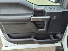 Used 2019 Ford F-150 4WD SuperCrew XLT 5 1/2 at Maxx Loans near ,