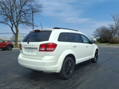 Used 2020  Dodge Journey 4d SUV FWD SE 2&period;4L Value at Maxx Loans near St&period; Adrian&comma; MI