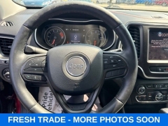 Used 2019  Jeep Cherokee 4d SUV 4WD Trailhawk 3&period;2L at Maxx Loans near St&period; Adrian&comma; MI