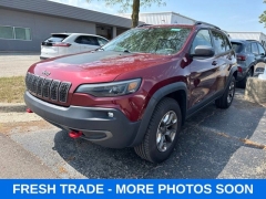 Used 2019  Jeep Cherokee 4d SUV 4WD Trailhawk 3&period;2L at Maxx Loans near St&period; Adrian&comma; MI