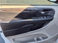 Used 2019 Dodge Grand Caravan 4d Wagon SE at Maxx Loans near ,