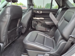 Used 2021  Ford Explorer XLT 4WD at Maxx Loans near , 