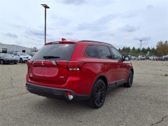 Used 2020 Mitsubishi Outlander 4d SUV FWD SEL at Maxx Loans near ,